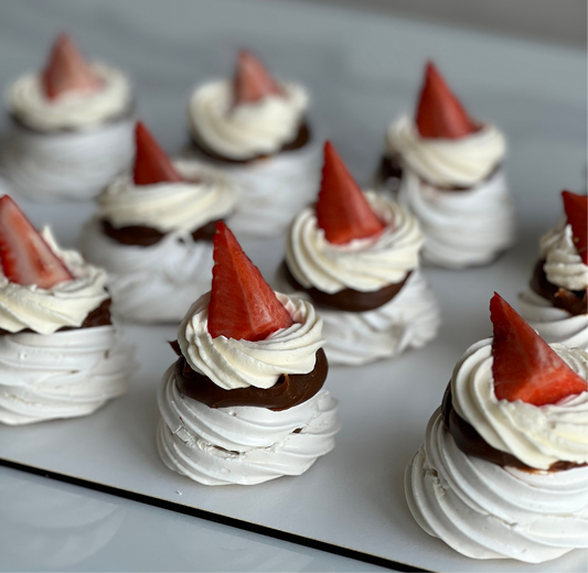 Box pavlovas x12